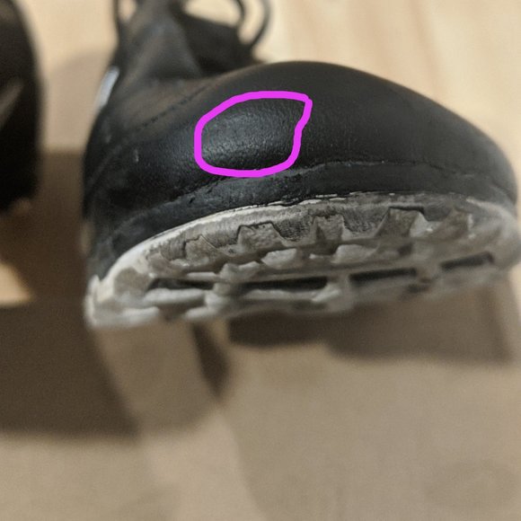 Women’s Nike mid size 7.5 - Picture 8 of 10